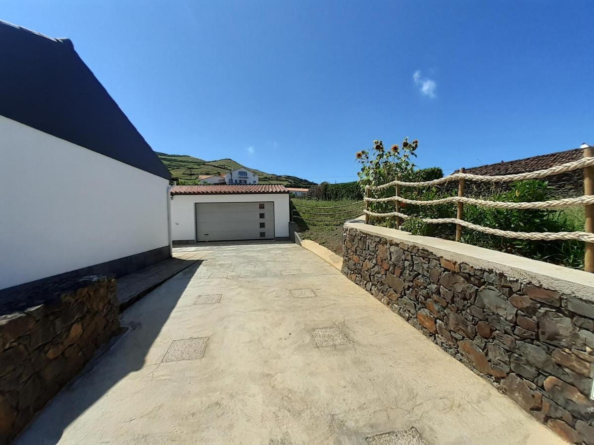 サンタ・クルス・ダス・フローレス Casa Da Travessaヴィラ エクステリア 写真